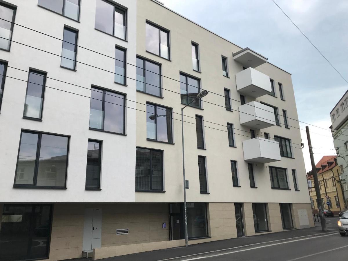 Leo Apartment Free Parking!!! Bratysława Zewnętrze zdjęcie