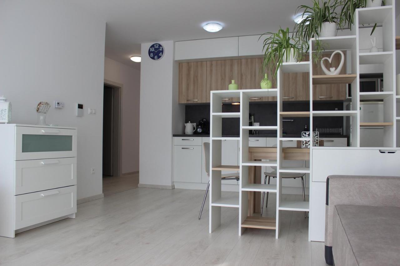 Leo Apartment Free Parking!!! Bratysława Zewnętrze zdjęcie