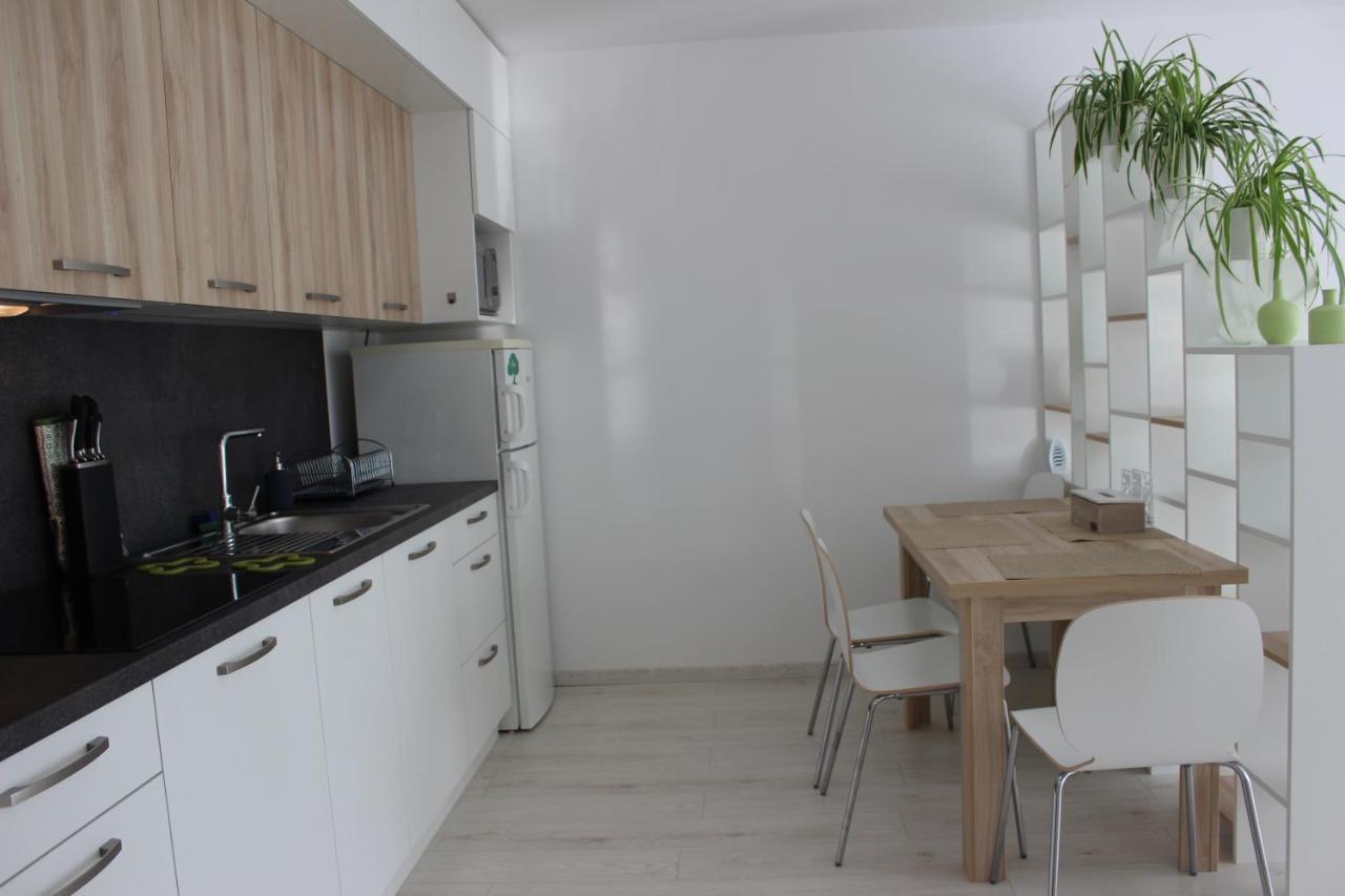 Leo Apartment Free Parking!!! Bratysława Zewnętrze zdjęcie