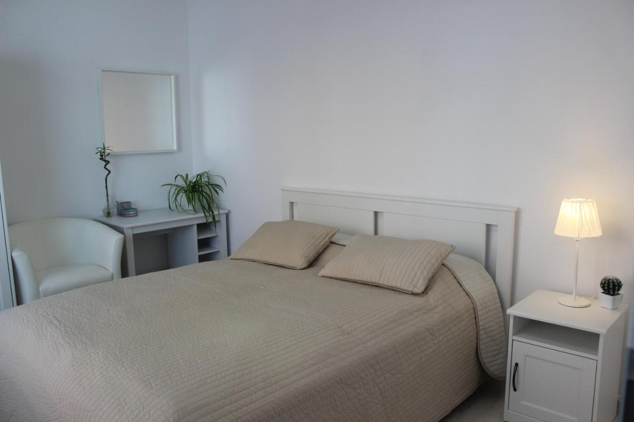 Leo Apartment Free Parking!!! Bratysława Zewnętrze zdjęcie