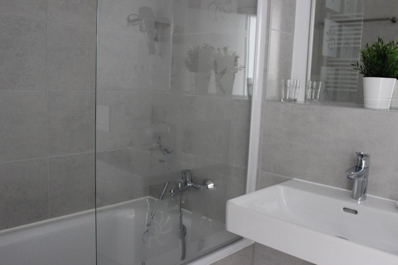 Leo Apartment Free Parking!!! Bratysława Zewnętrze zdjęcie